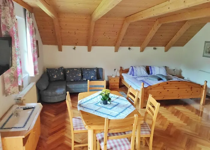 Gaestehaus Lassnig בית הארחה